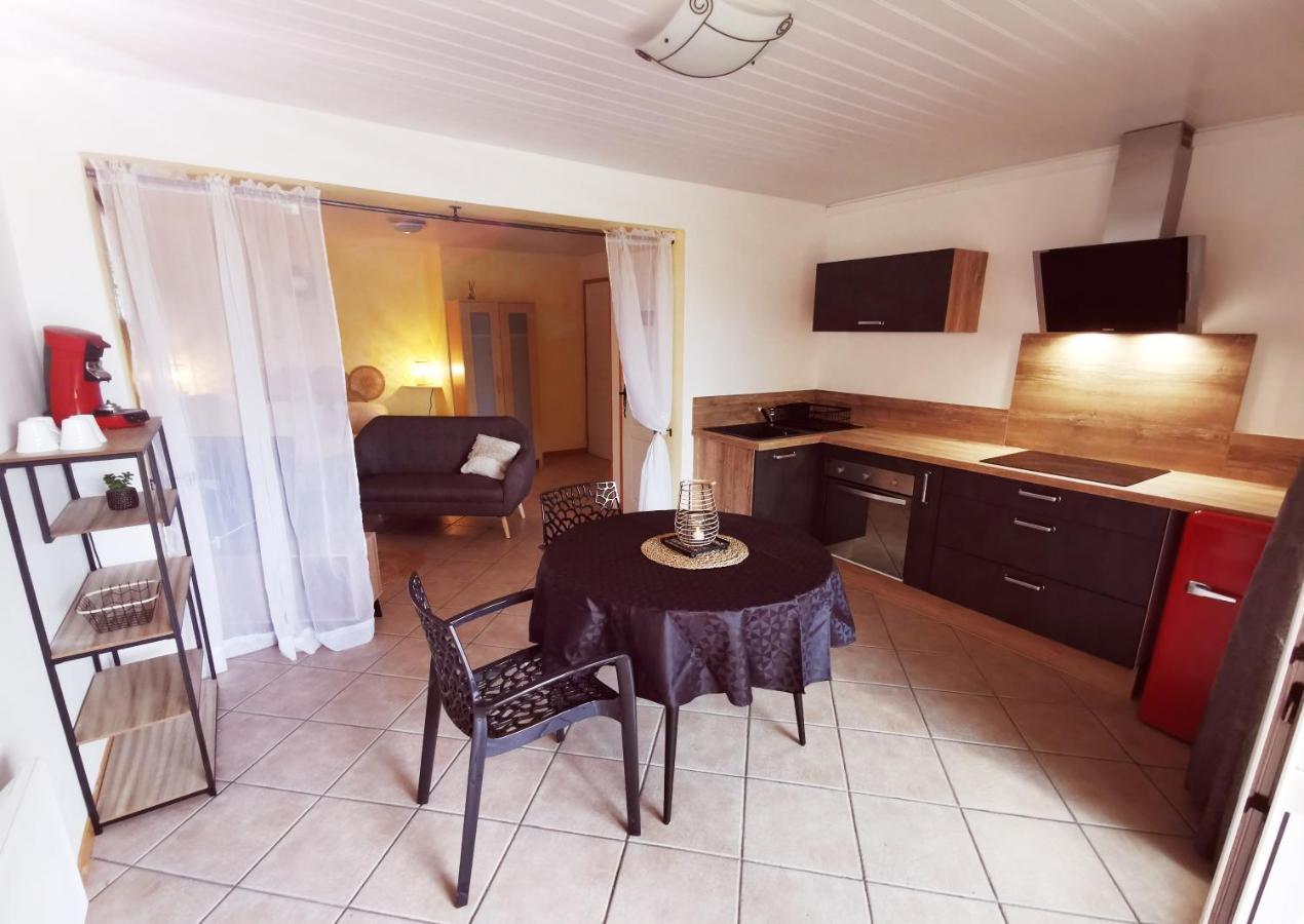 Gites Sud Ardeche Lou Quieou Uzer  エクステリア 写真