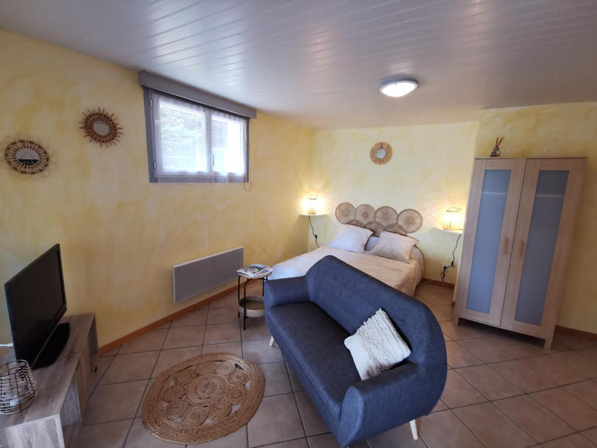 Gites Sud Ardeche Lou Quieou Uzer  エクステリア 写真